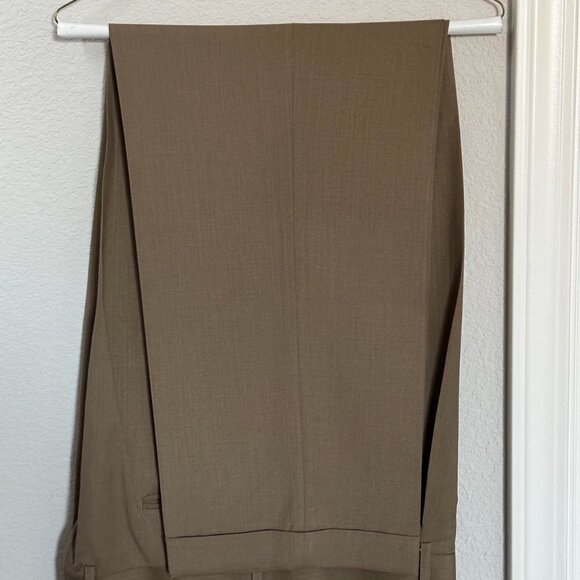 Tan Vinci vintage 2 piece designer suit #designer #suit #vintage #luxurysuit - Picture 5 of 8